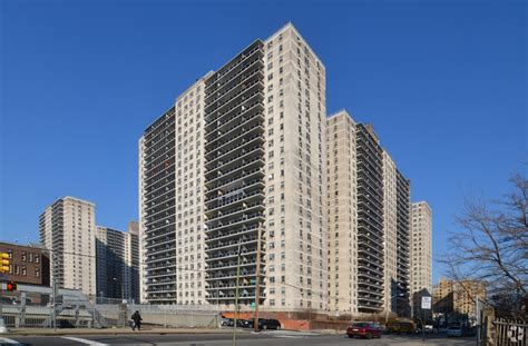 This community is located on River Ave <strong>in Bronx</strong>. . Apts in bronx ny